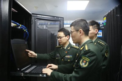 鑄網(wǎng)安利劍 護(hù)數(shù)字疆土——國(guó)防科技大學(xué)在網(wǎng)絡(luò)技術(shù)研發(fā)中的使命與擔(dān)當(dāng)